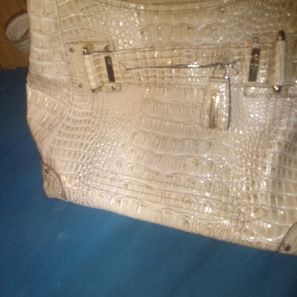 Purse - Picture 4 of 8